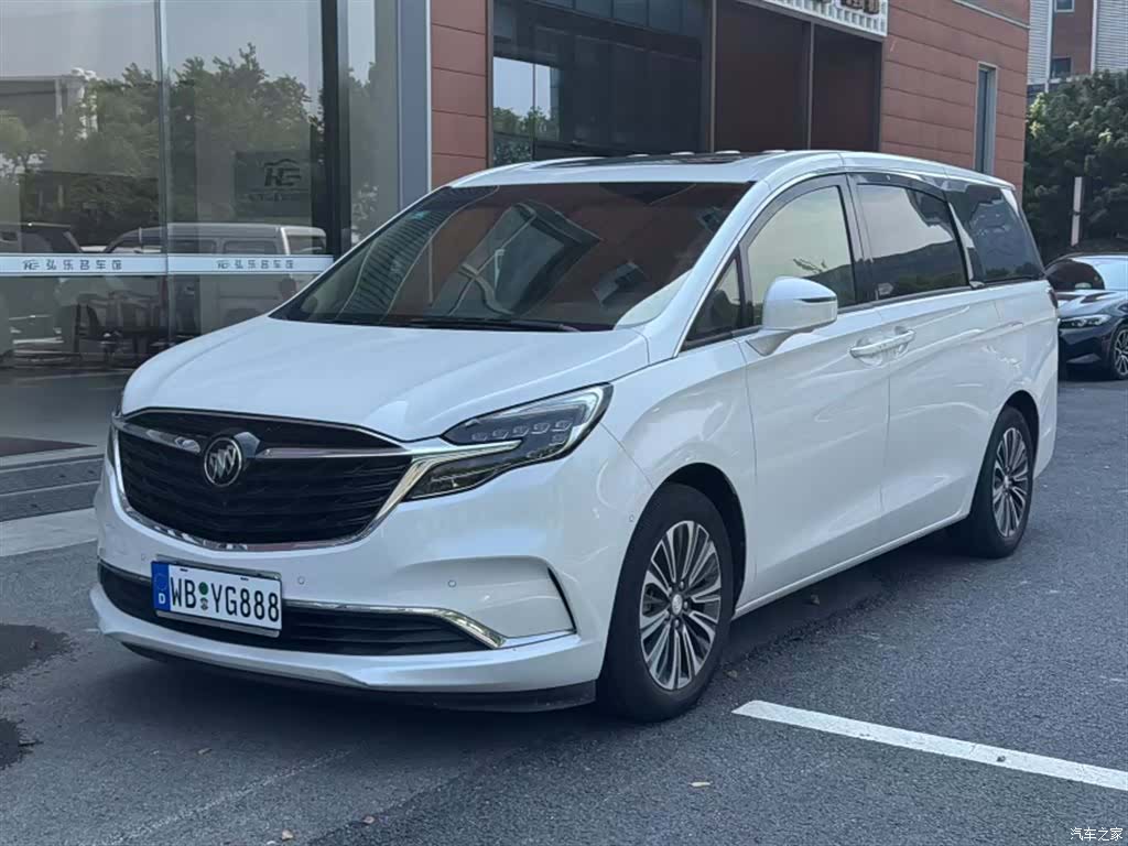 Buick GL8, 2020 1