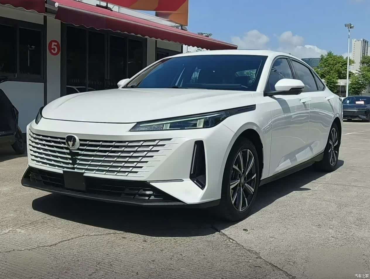 Changan NE, 2023 1