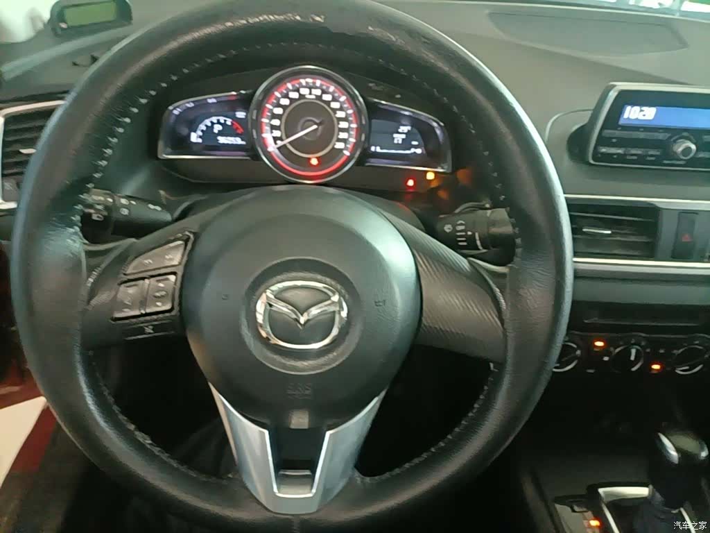Mazda Mazda3, 2016 11