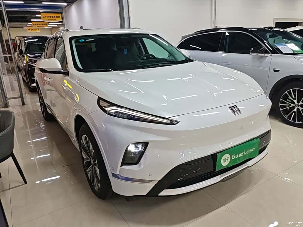 Buick E5, 2025 4