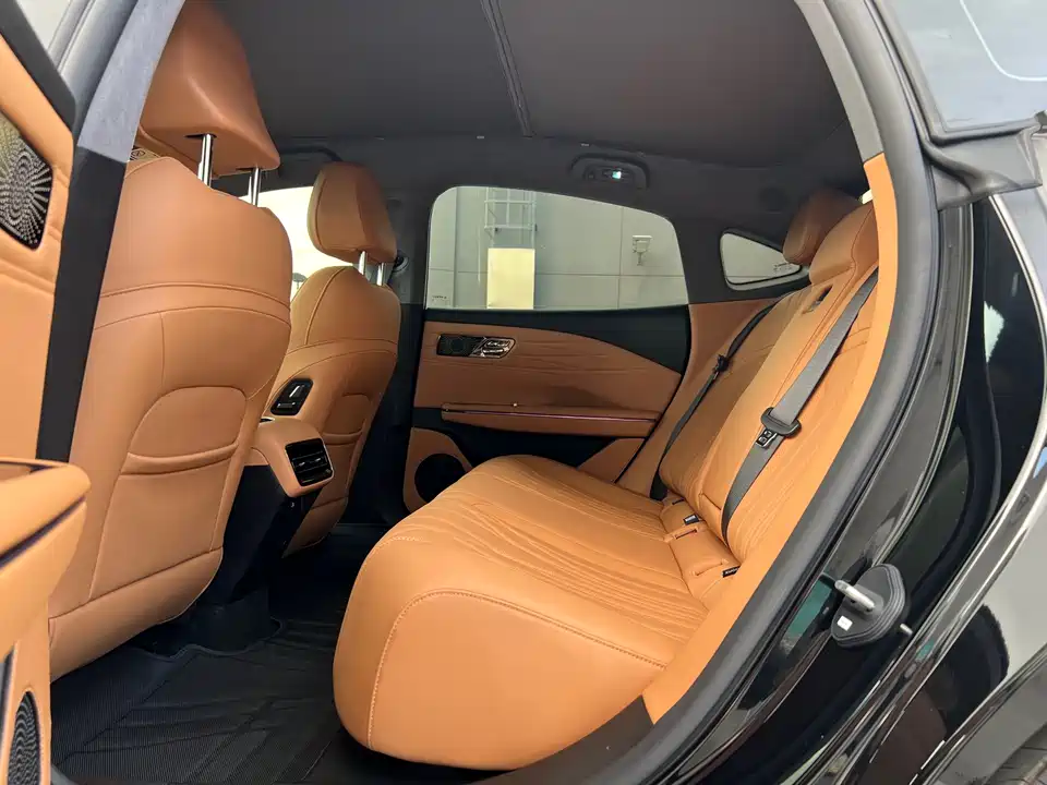 Geely Galaxy Galaxy Sparkle 8