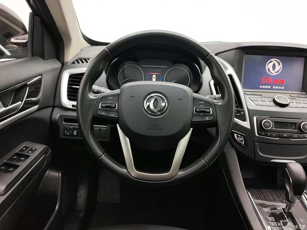 DongFeng AX7, 2017 11
