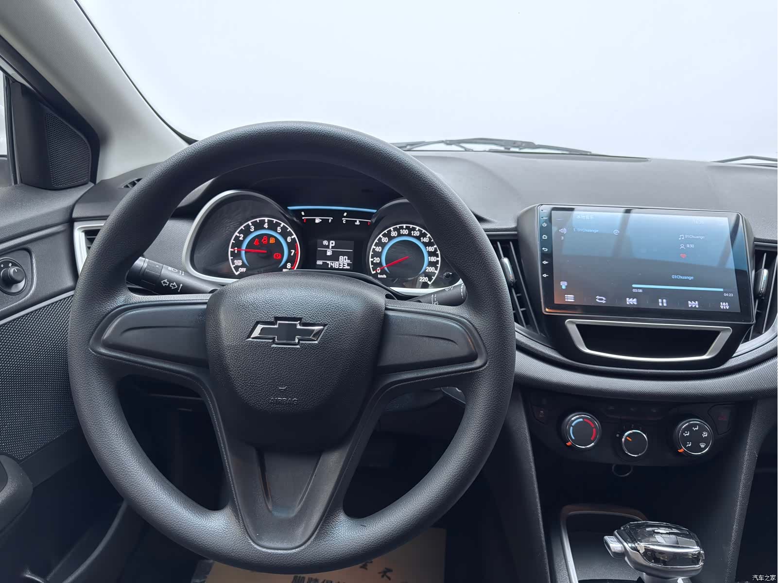 Chevrolet 320, 2018 6
