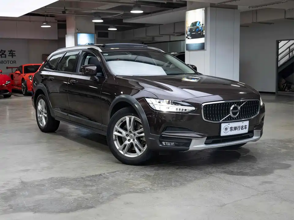 Volvo V90