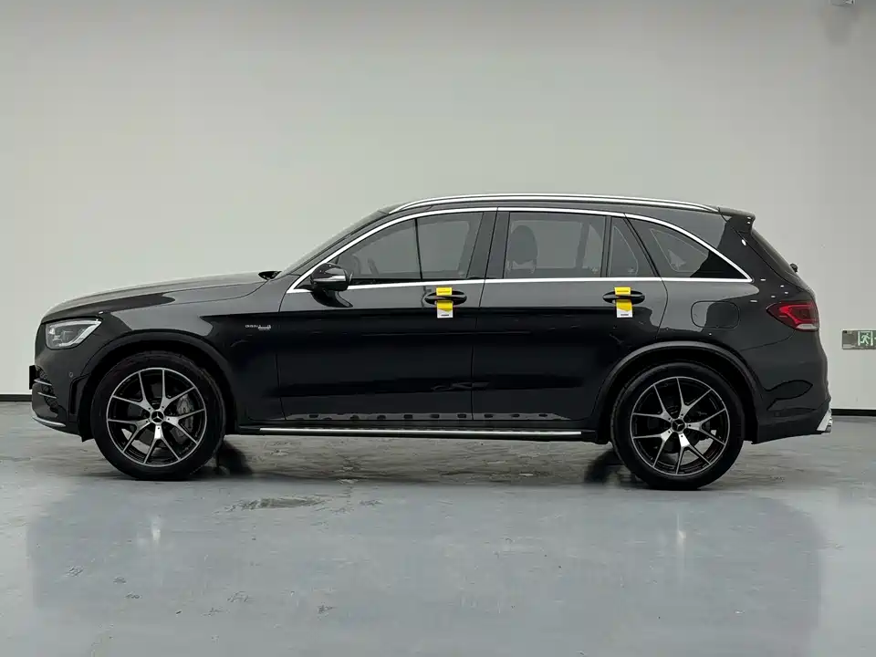 Mercedes-Benz GLC AMG