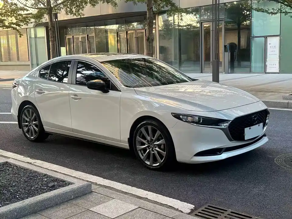 Mazda 3 Angkesaila