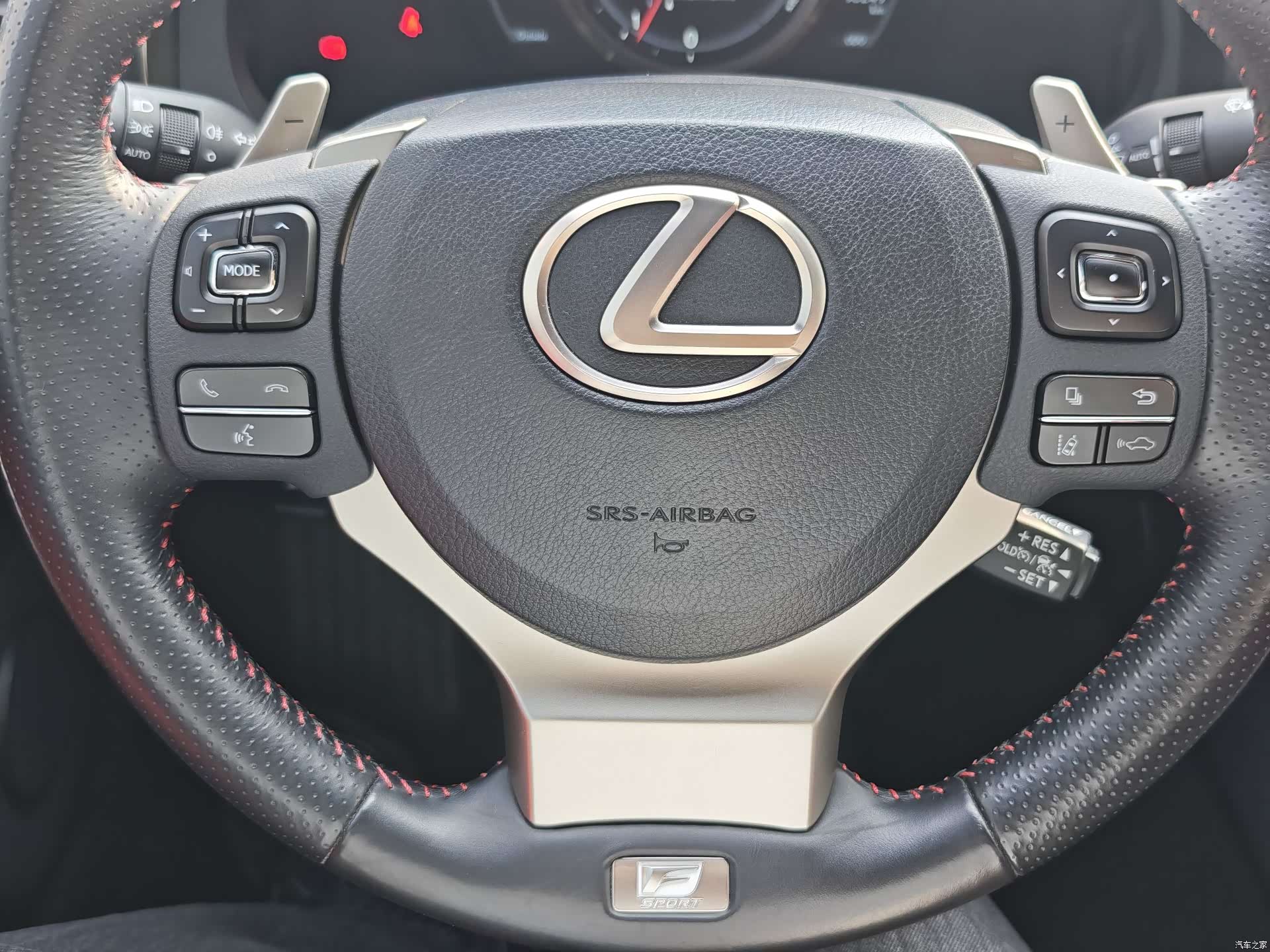 Lexus IS, 2019 22