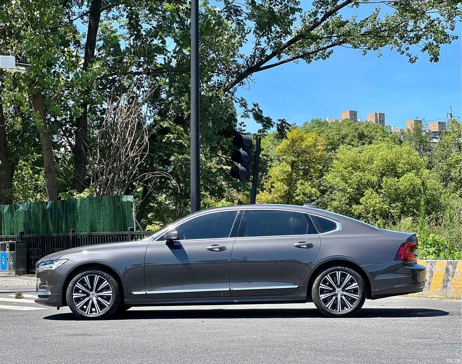 Volvo S90, 2022 3
