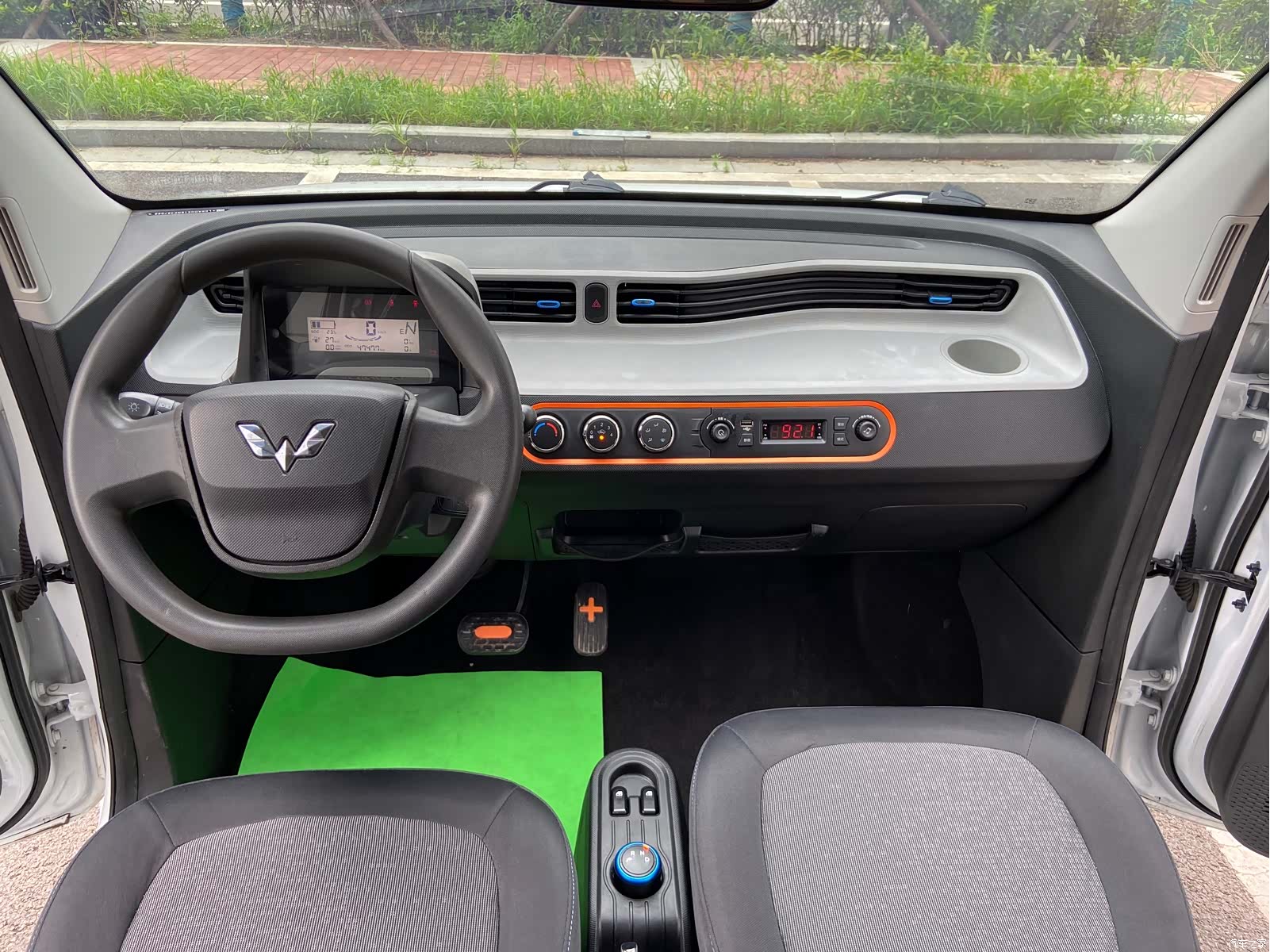 Wuling MINIEV, 2022 10