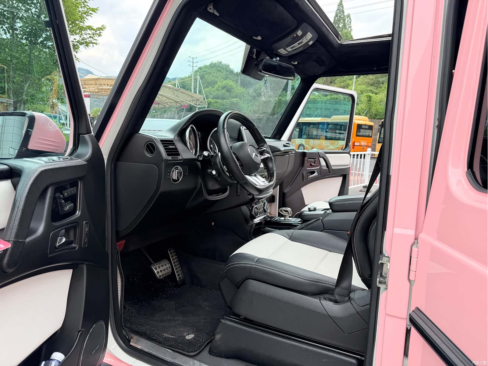 Mercedes-Benz G-Class, 2015 4