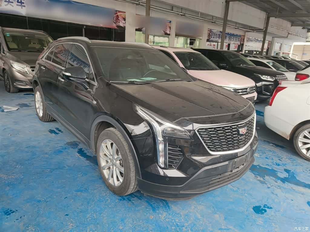 Cadillac XT4, 2023 4