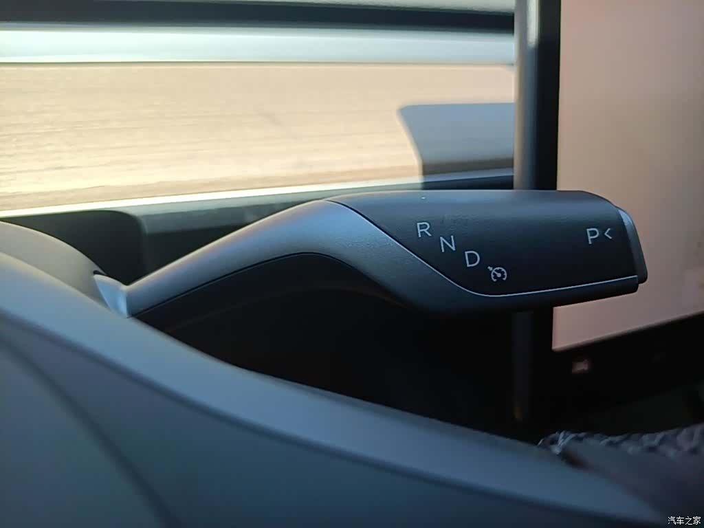 Tesla Model 3, 2023 14