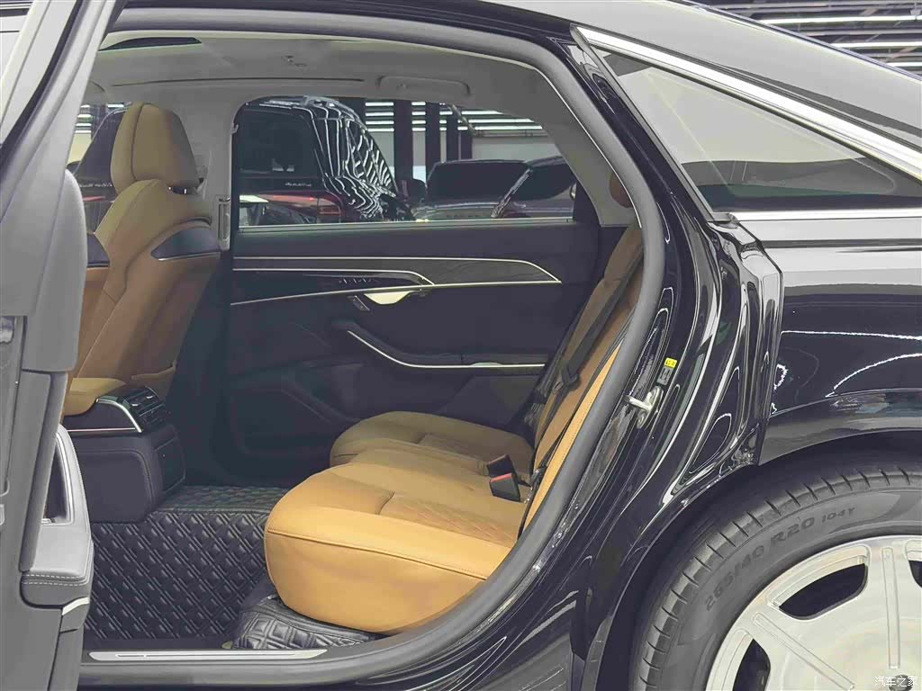 Audi A8L, 2023 9