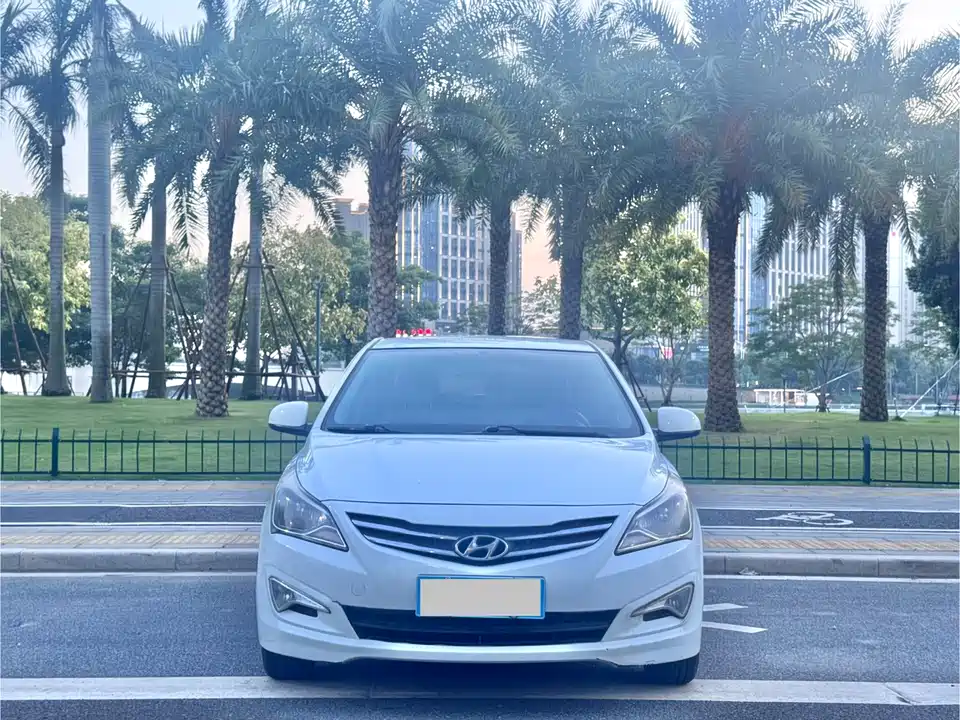 Hyundai Rena