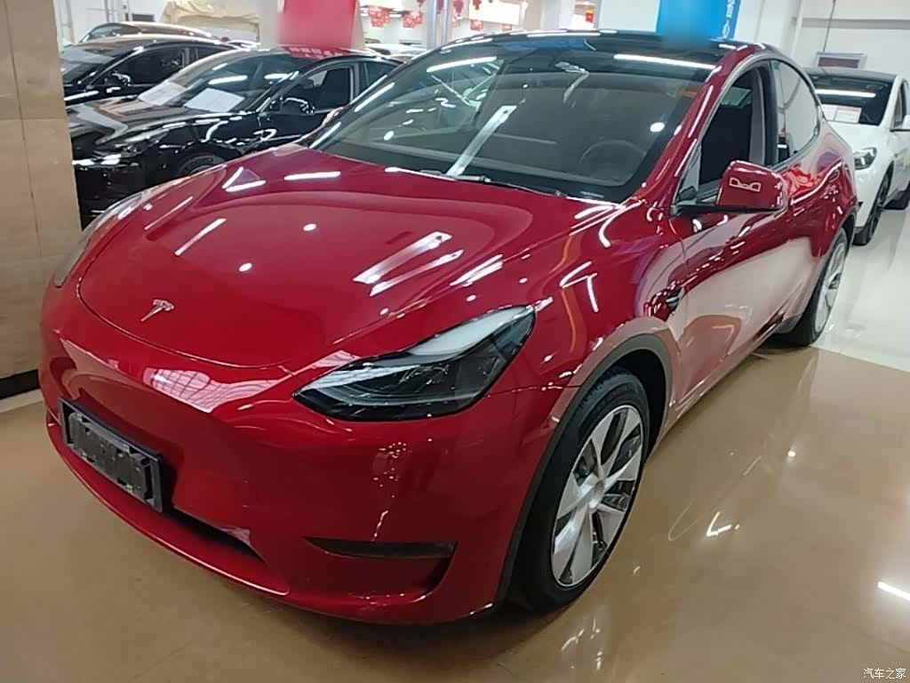 Tesla Model Y, 2021 1