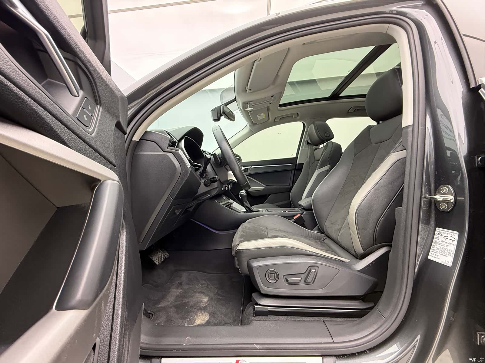 Audi Q3, 2022 8