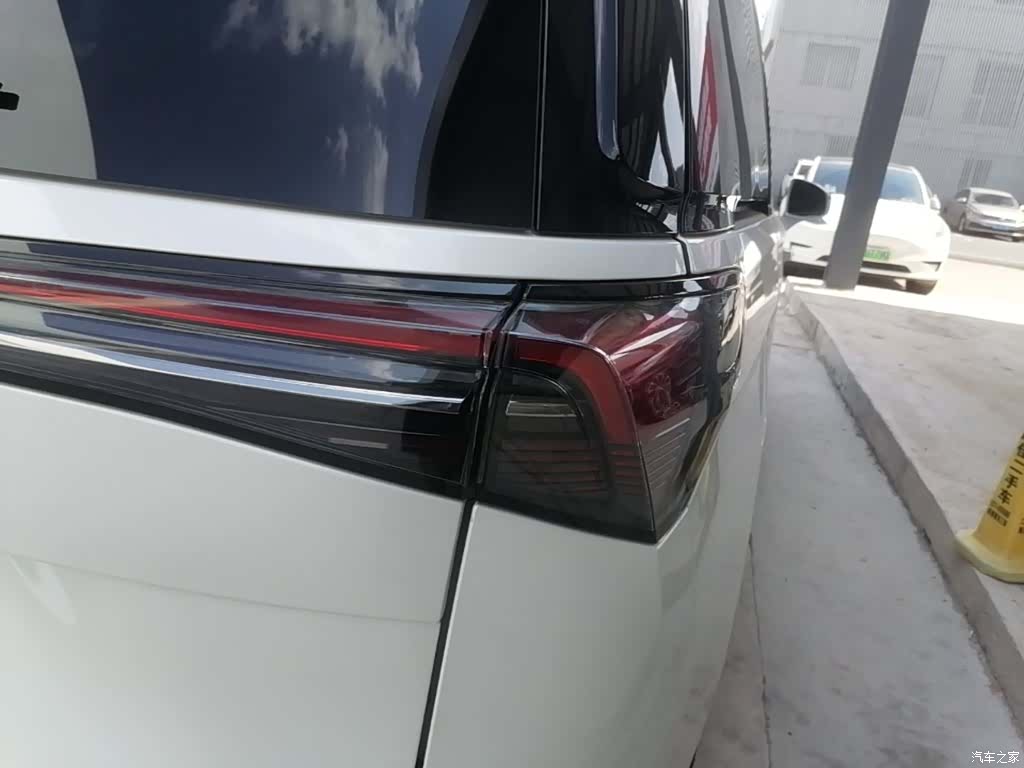 Buick GL8, 2025 24