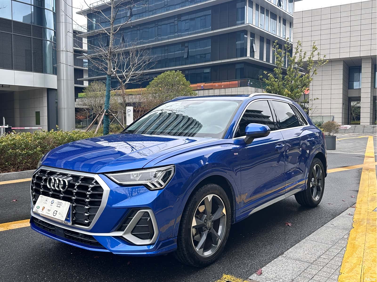 Audi Q3, 2020 1