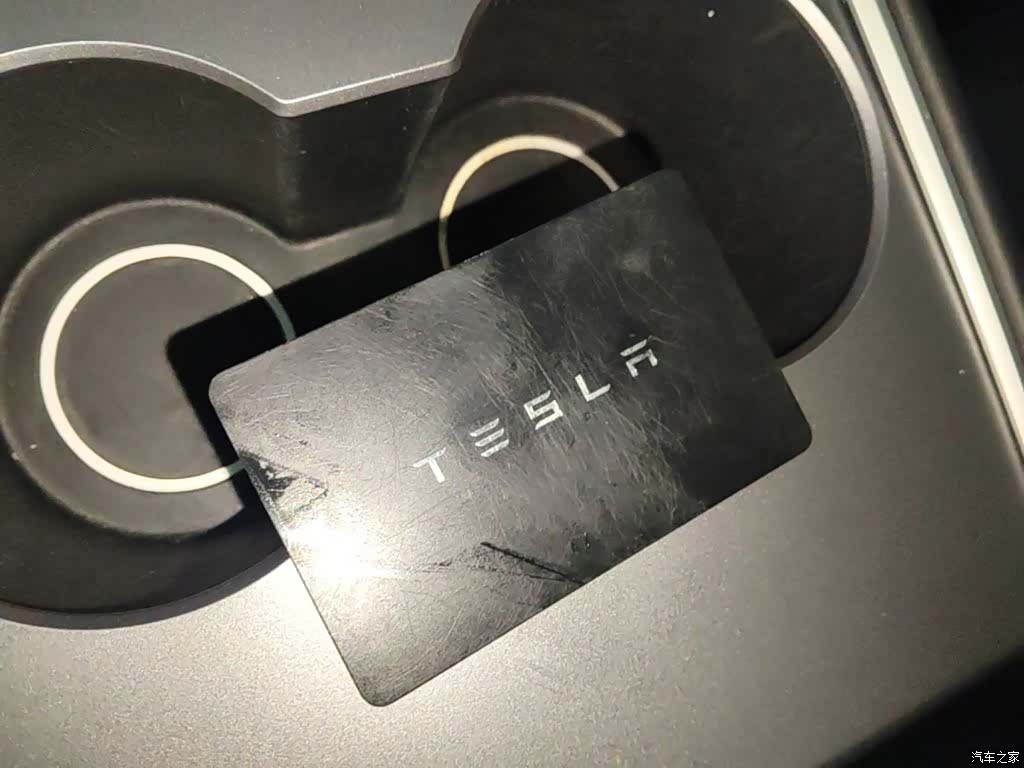 Tesla Model Y, 2021 9