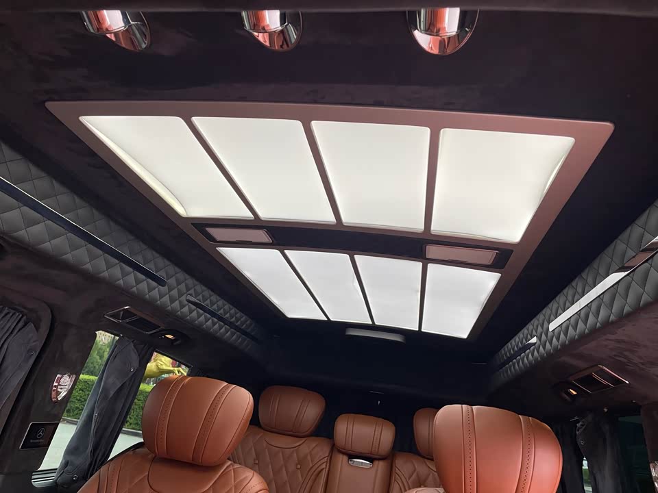 Mercedes-Benz V-class