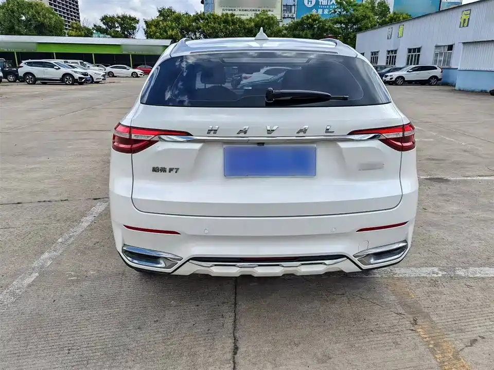 Haval F7