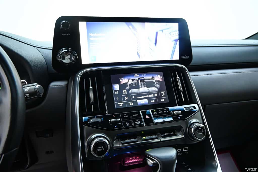 Lexus LX, 2024 14