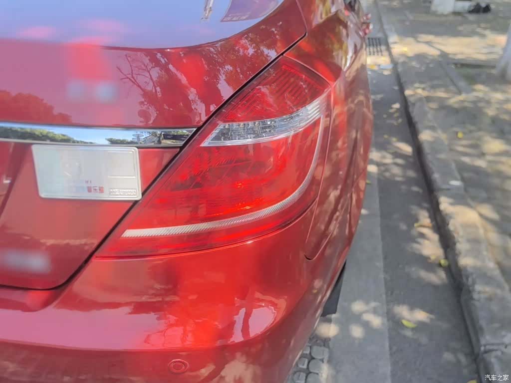 Geely Emgrand, 2015 8