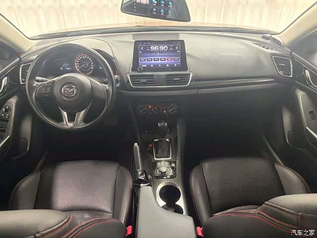 Mazda Mazda3, 2016 4
