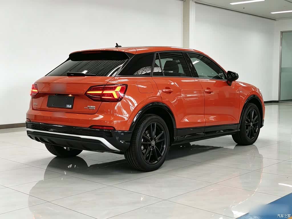 Audi Q2L, 2020 7