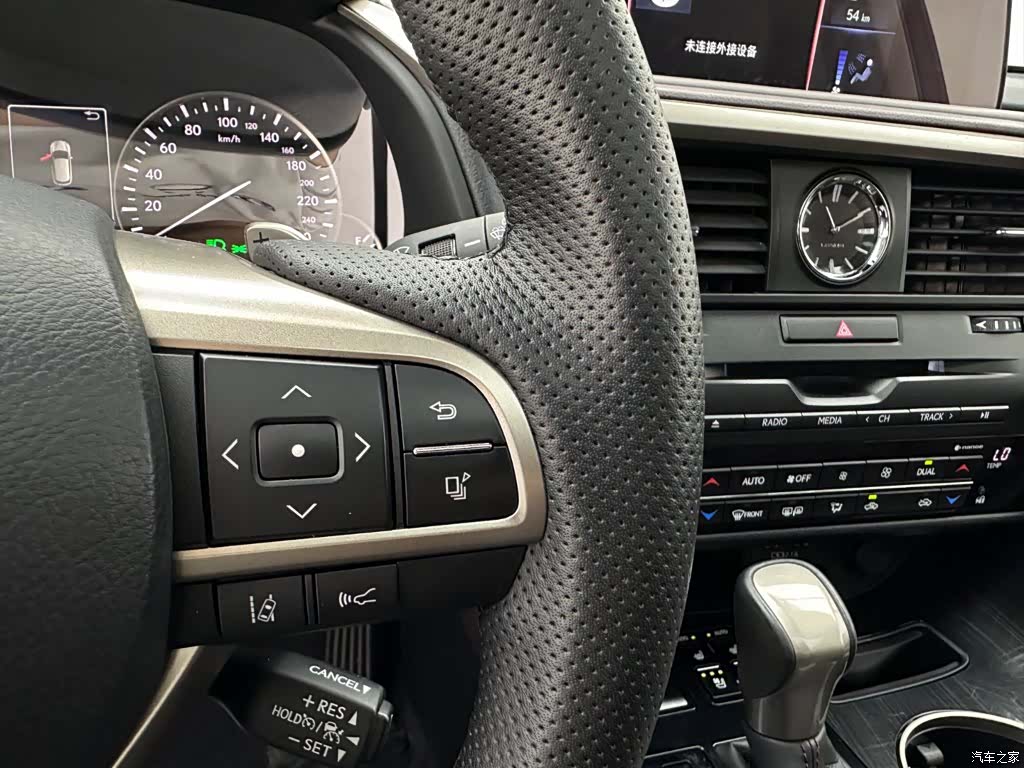 Lexus RX, 2022 27
