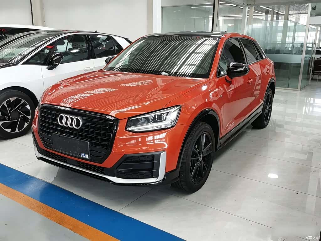 Audi Q2L, 2020 1
