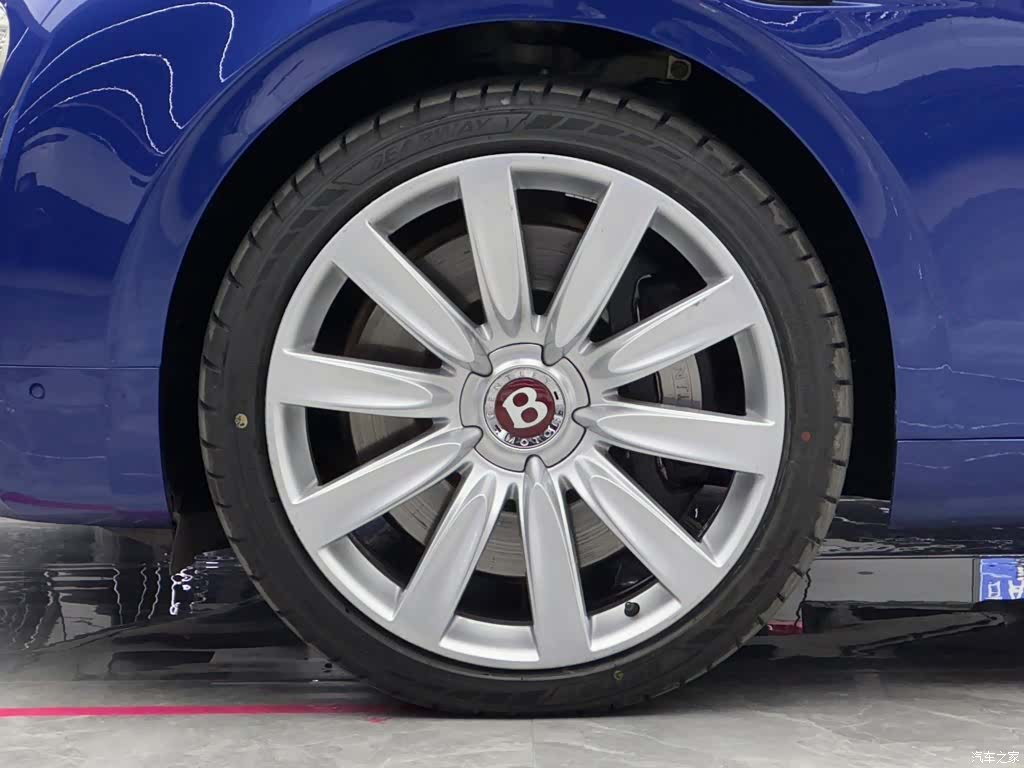 Bentley Flying Spur, 2019 4