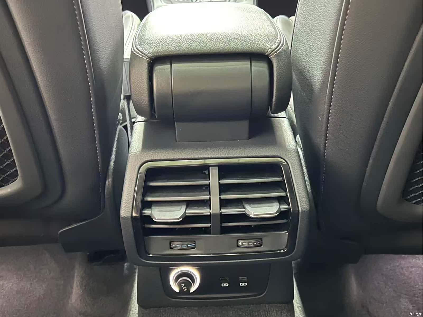 Audi Q3, 2022 8