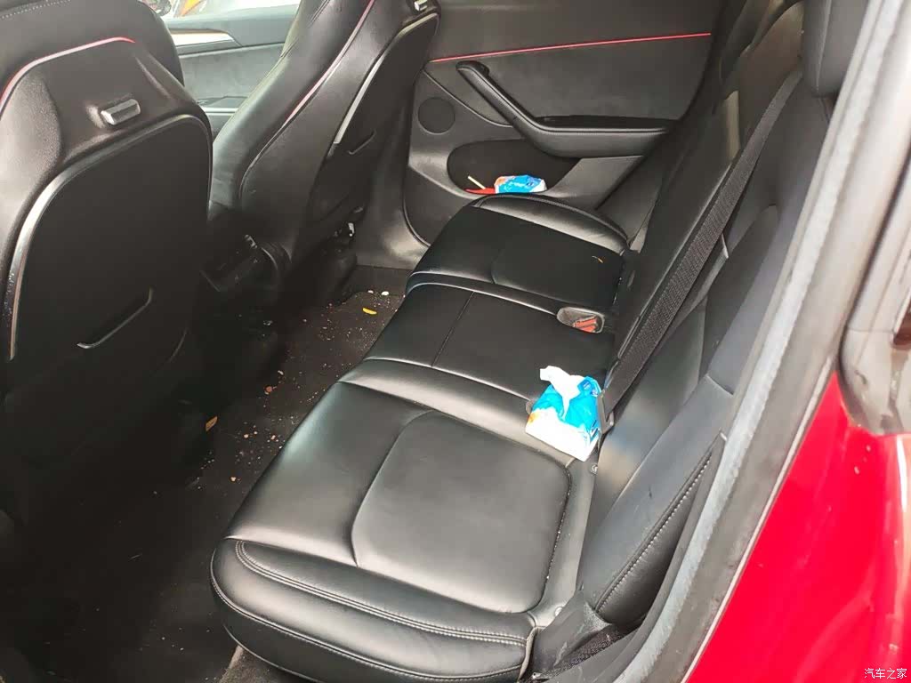 Tesla Model Y, 2023 14