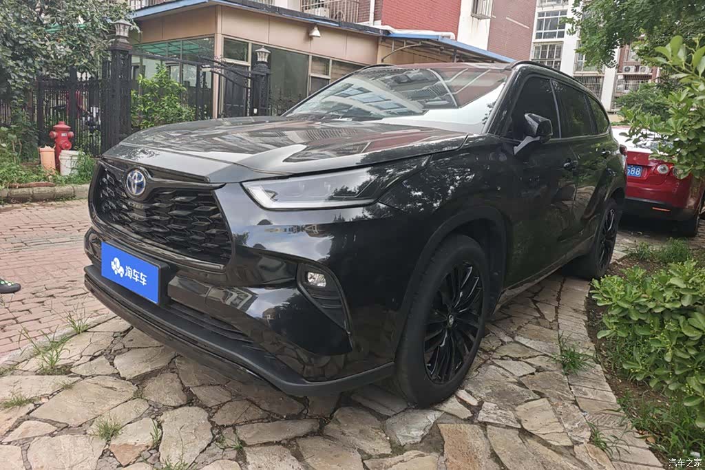 Toyota Highlander, 2024 1