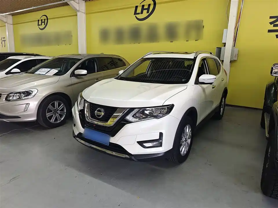 Nissan Qijun