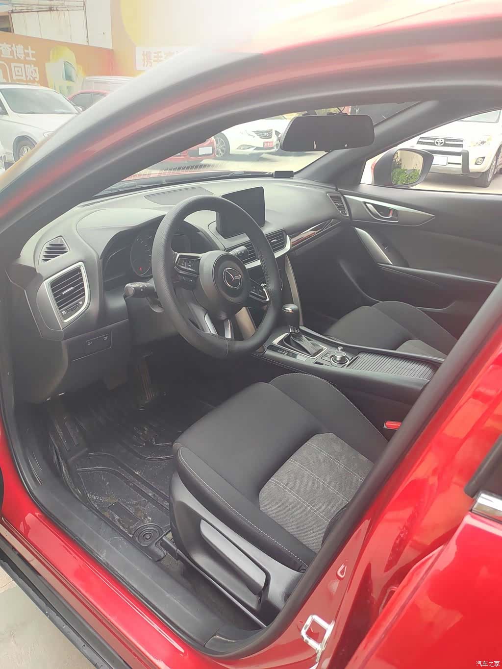 Mazda CX-4, 2018 13