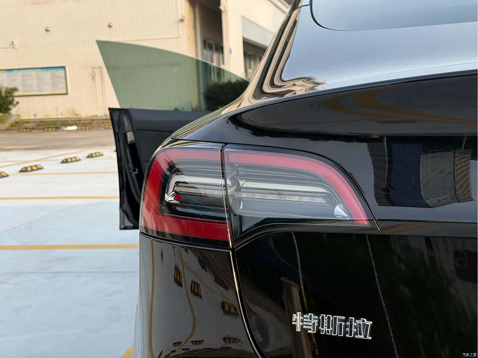 Tesla Model 3, 2022 10