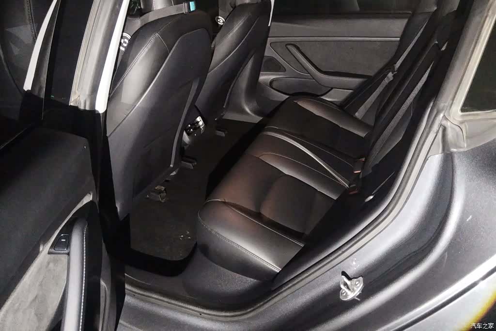 Tesla Model 3, 2020 11