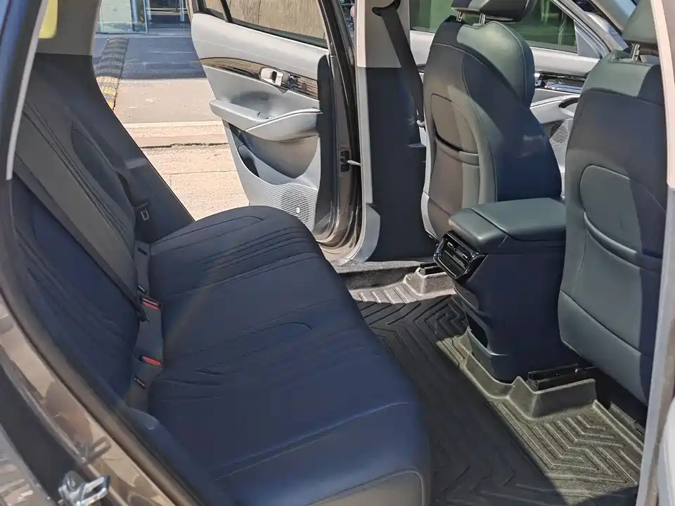 Geely Galaxy Galaxy E5