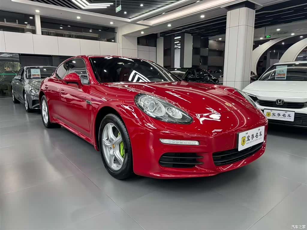 Porsche Panamera, 2014 3