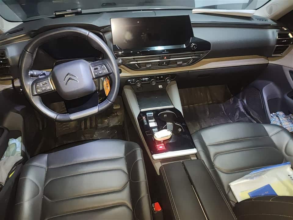 Citroen Versailles C5 X