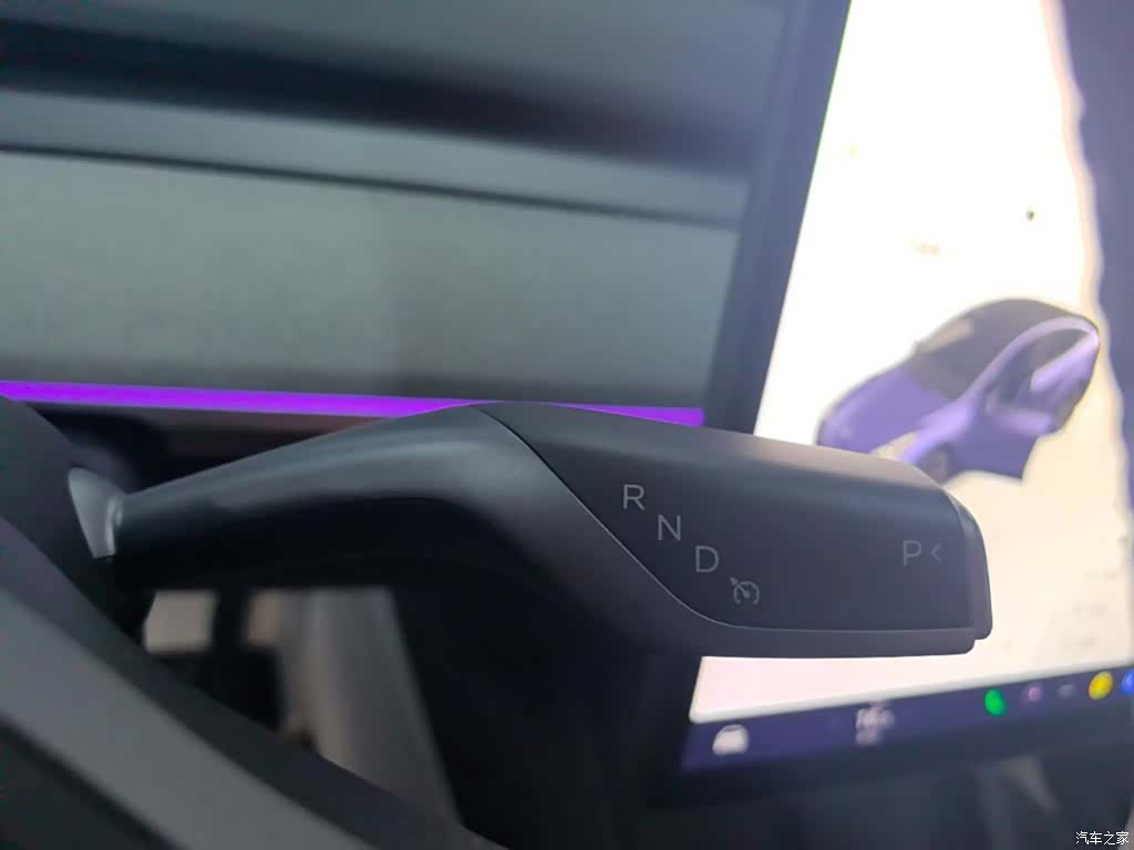 Tesla Model Y, 2023 14