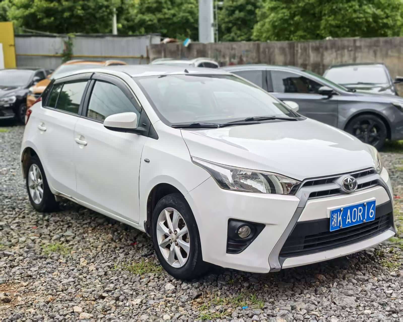 Toyota YARiS L, 2014 3