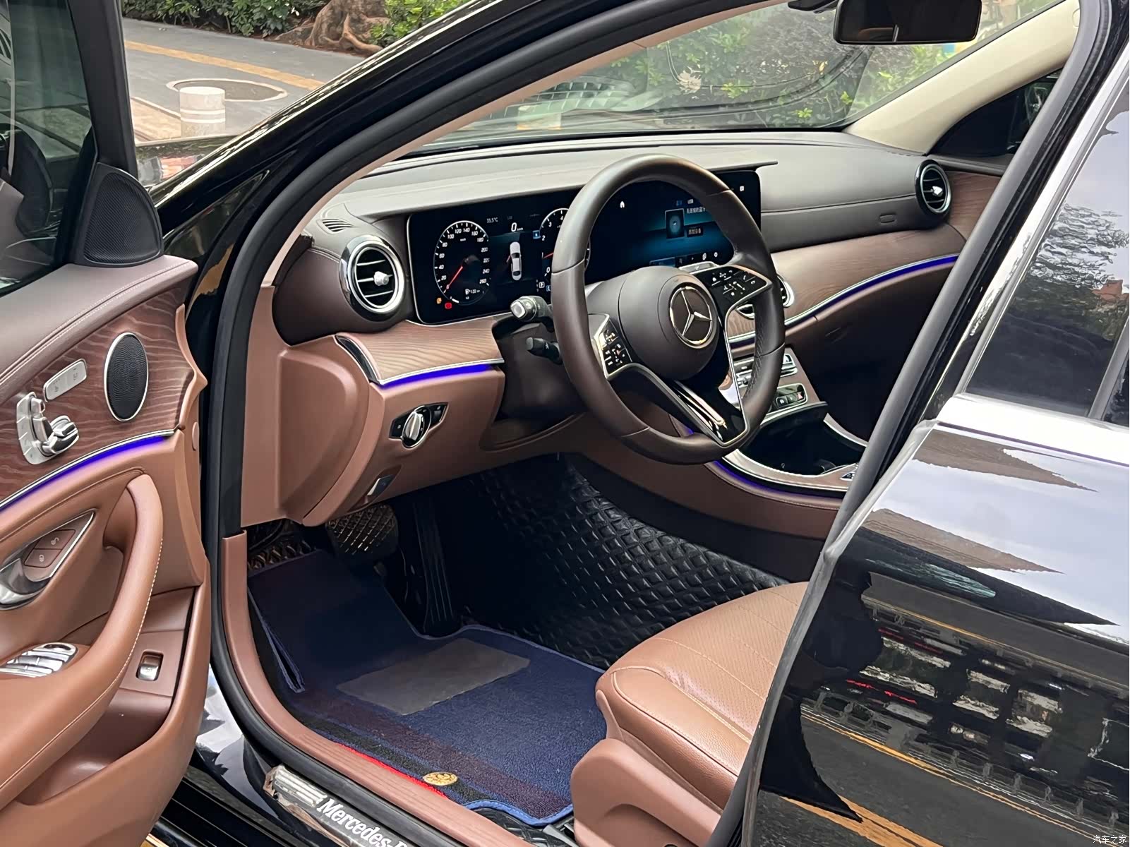 Mercedes-Benz E-Class, 2021 4