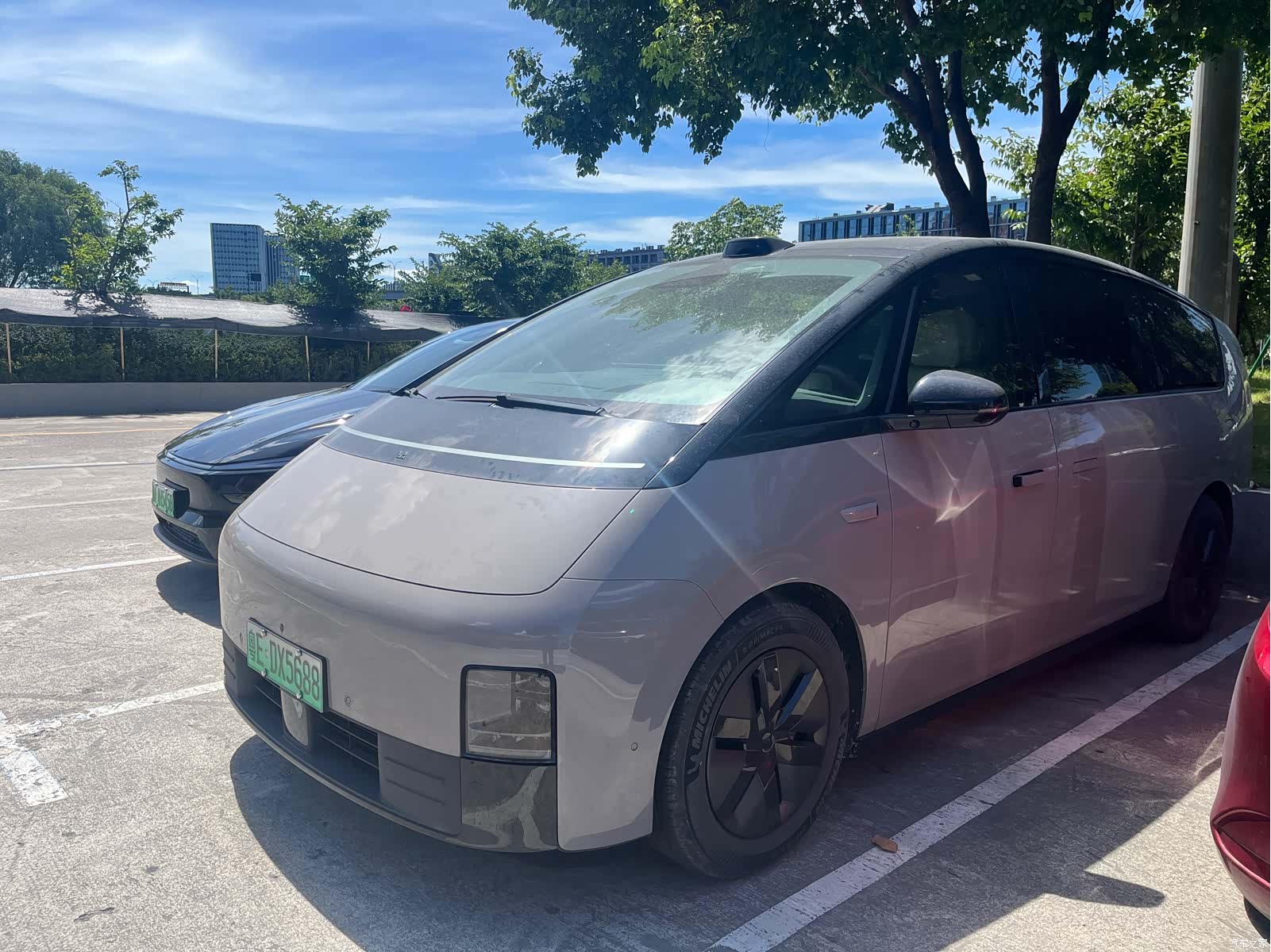 Li Auto MEGA, 2024 1