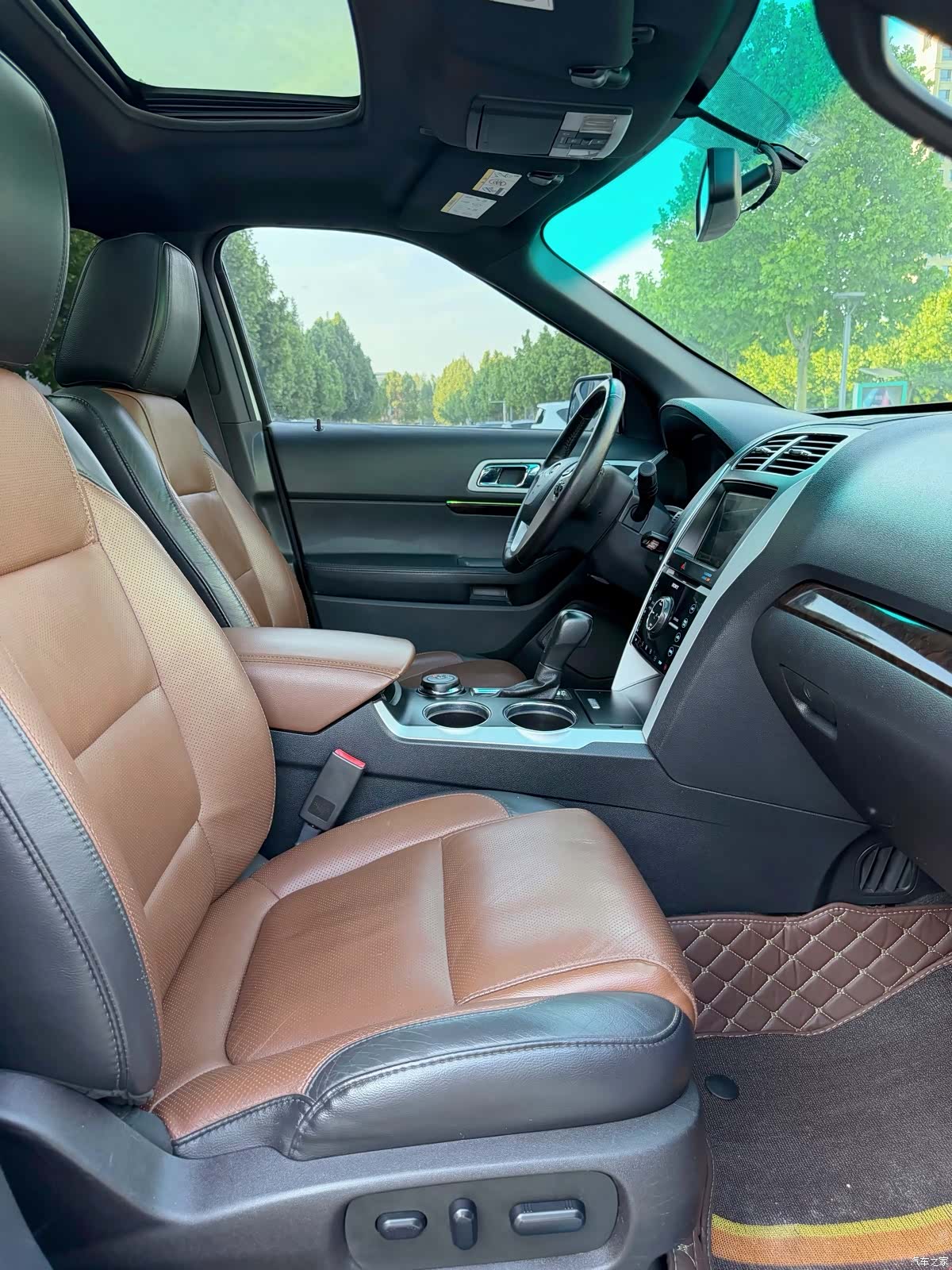 Ford Explorer, 2014 10