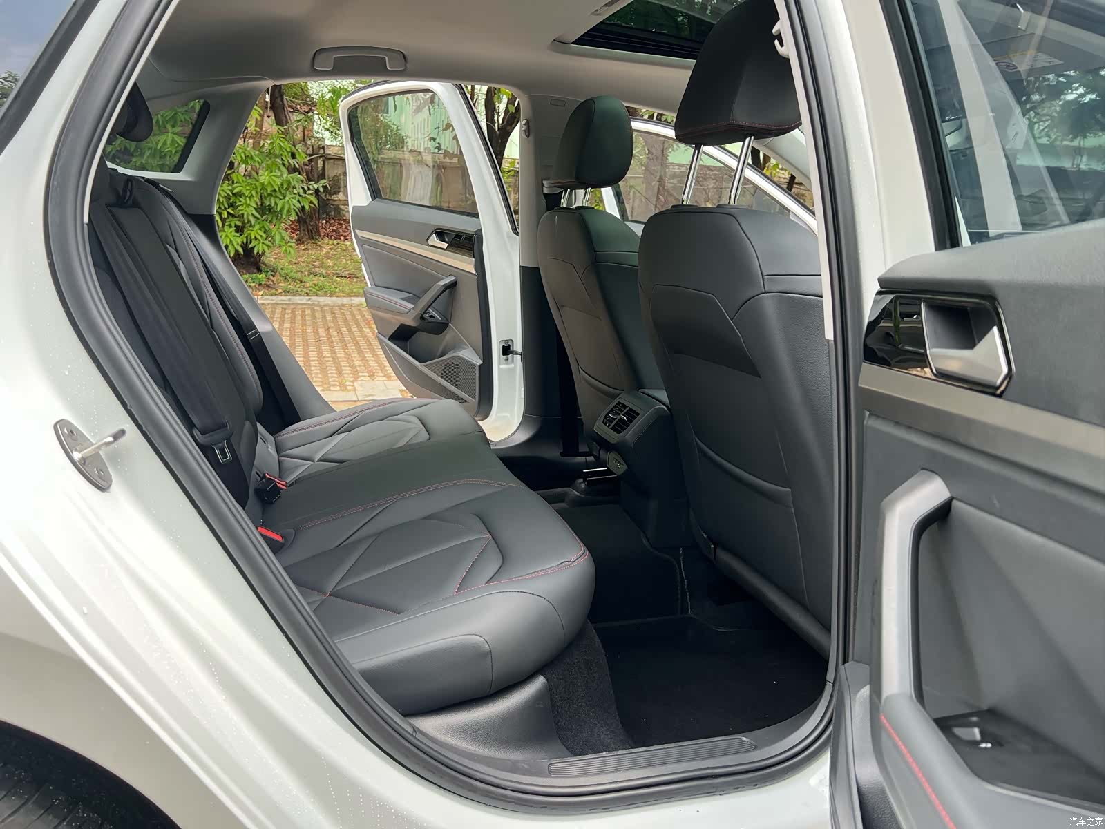 Volkswagen Lavida, 2025 8