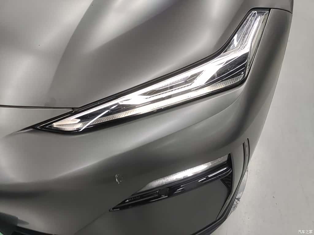 Geely E8, 2024 18