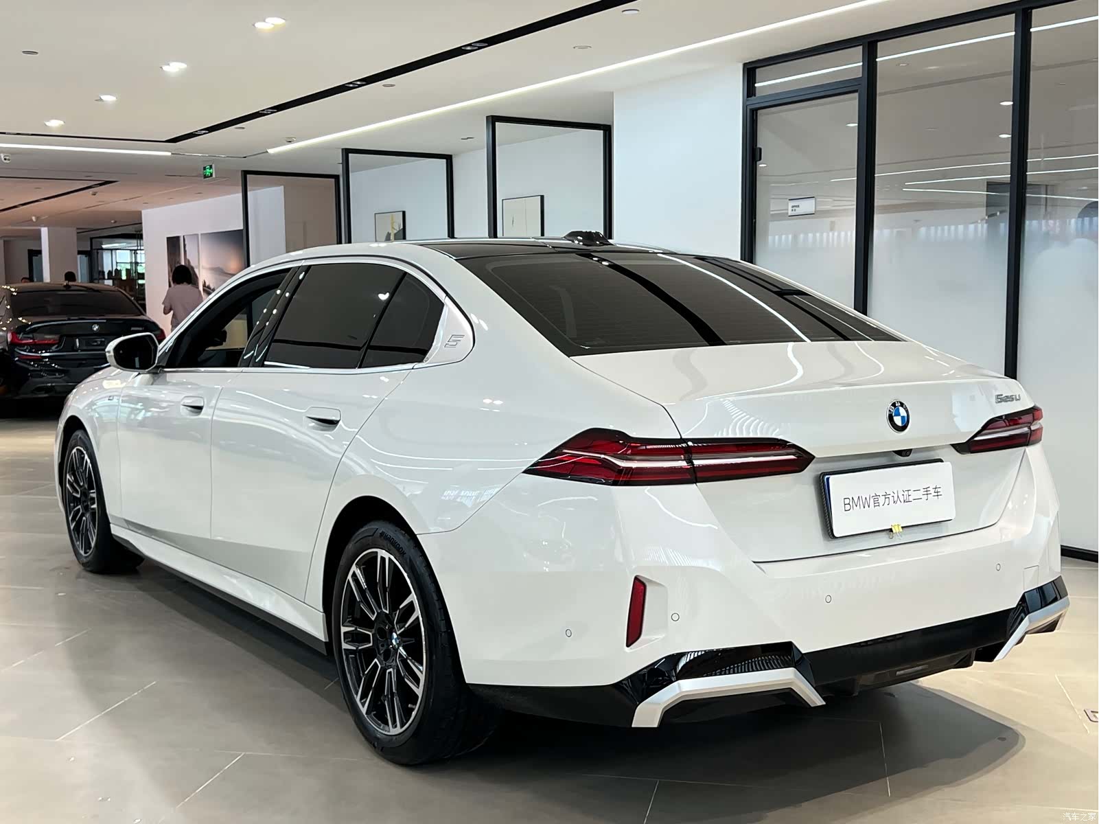 BMW 5 Series, 2024 17